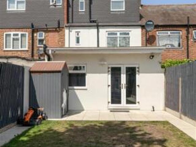Cottage for sale in Walthamstow, Greater London