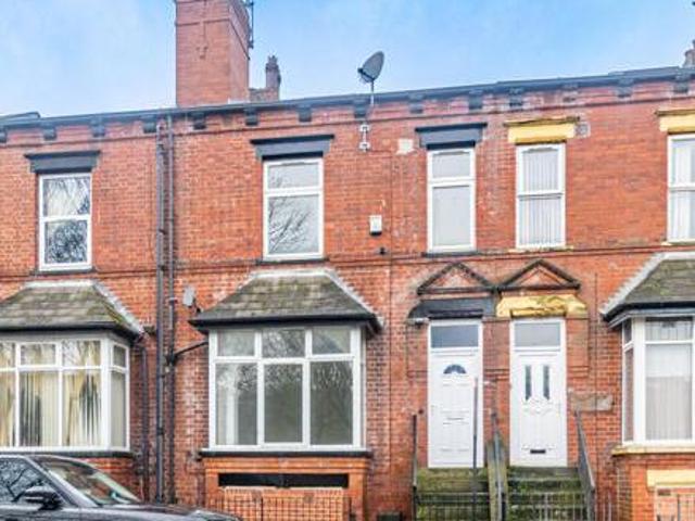 House for sale in Harehills, West Yorkshire