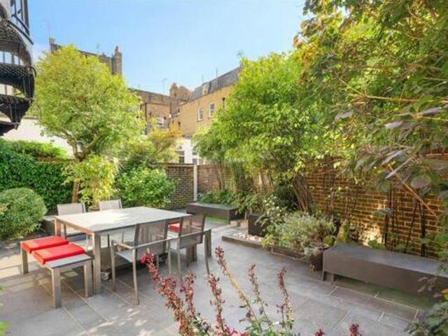 House for sale in Lyons, Greater London