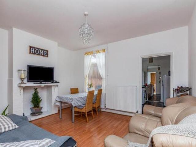 House for sale in Elmfield, Leicestershire