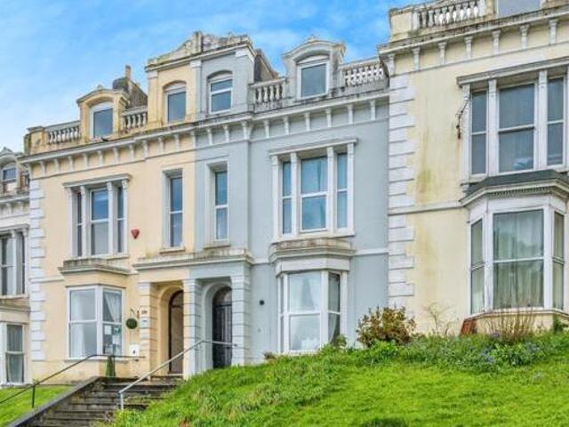 House for sale in Follaton, Strode
