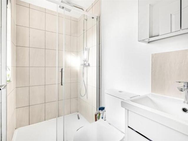 Cottage for sale in Reading