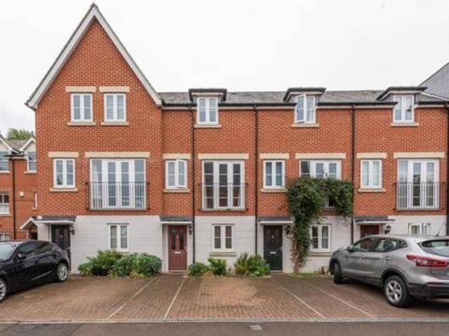 House for sale in West Oxford, The Slade