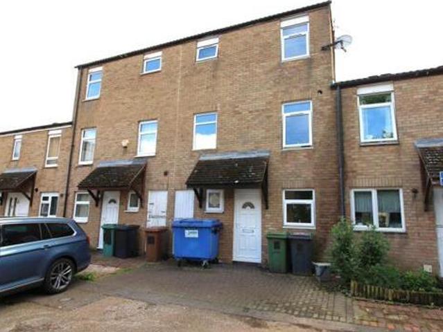 House for sale in Hampton Green, Cambridgeshire