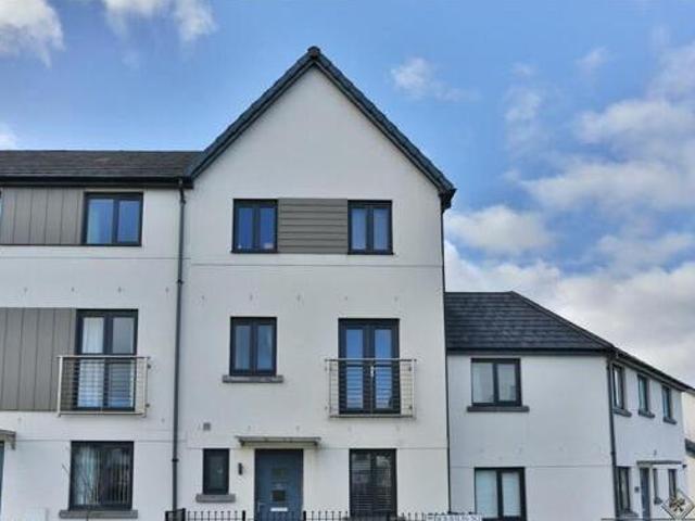 House for sale in Follaton, Strode