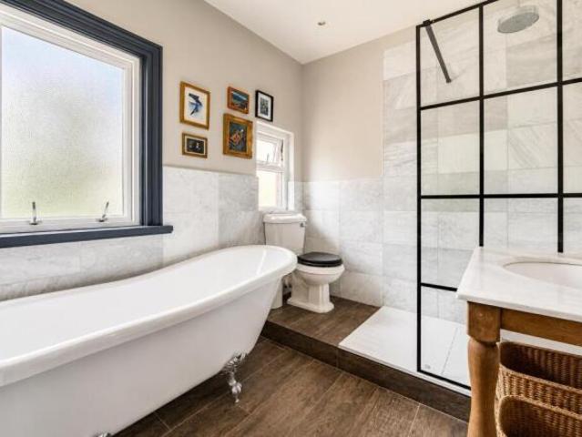 Cottage for sale in Jesmond, Tyne And Wear