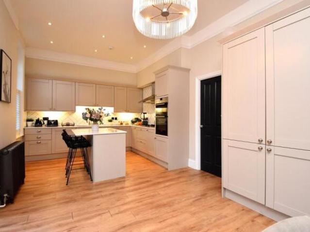 Cottage for sale in California, Ipswich