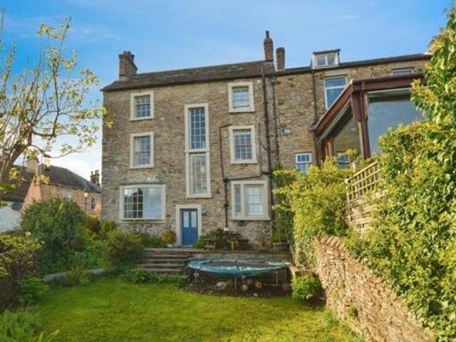 House for sale in Richmond Hill, Deepcut
