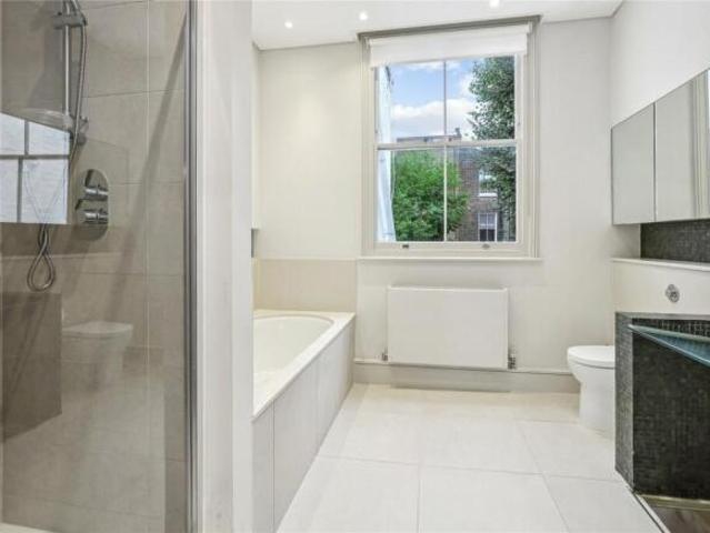 Cottage for sale in Cat Hill