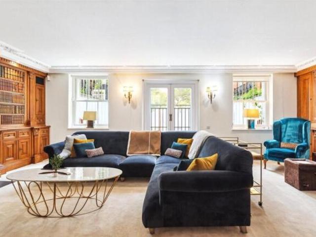 Cottage for sale in Cat Hill