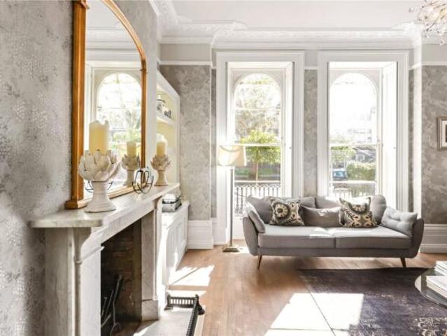 Cottage for sale in Montpellier, Golden Valley