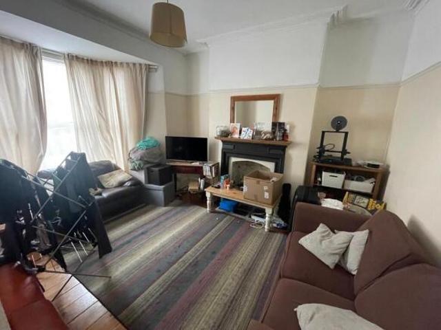 Cottage for sale in Stonehouse, Scotland