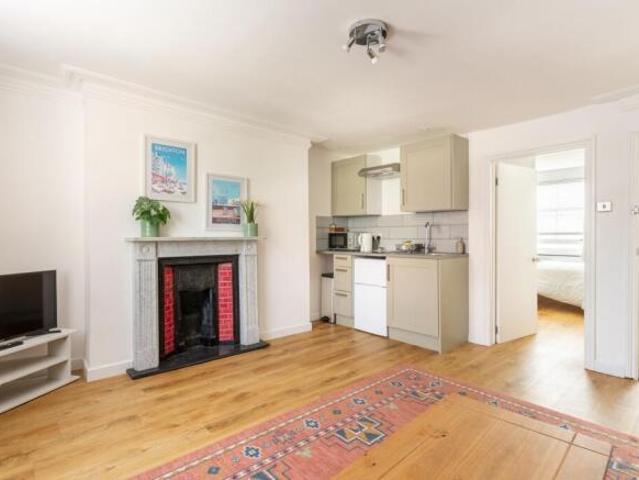 Cottage for sale in Queen's Park, Brighton & Hove