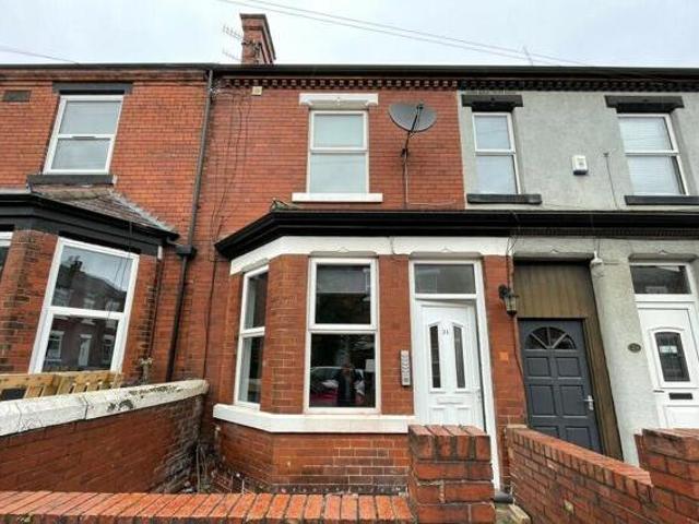 House for sale in Wrenthorpe, West Yorkshire
