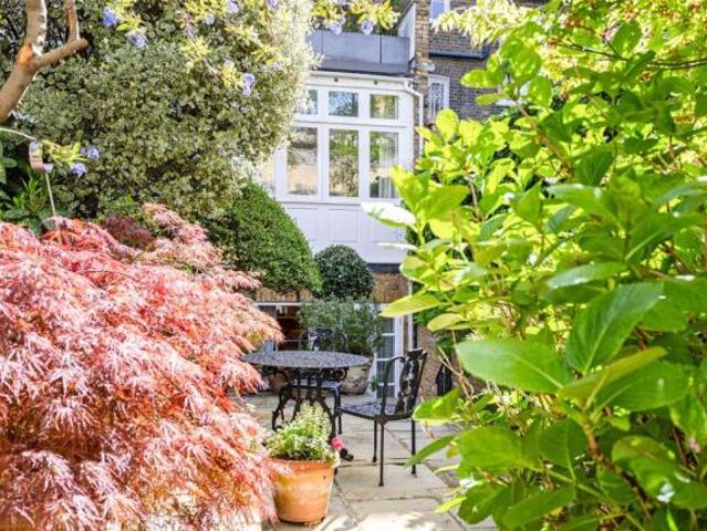 Cottage for sale in Cat Hill