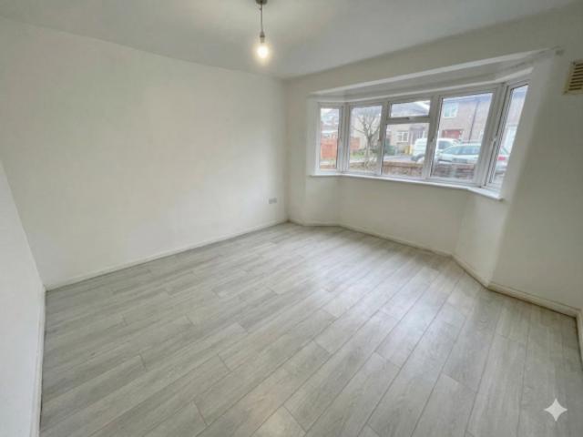 Cottage for sale in Luton