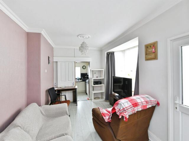 Cottage for sale in Mount Wise