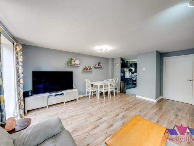 House for rent in Monks Orchard, Kent