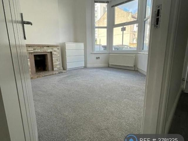 House for rent in Upton Park, Greater London