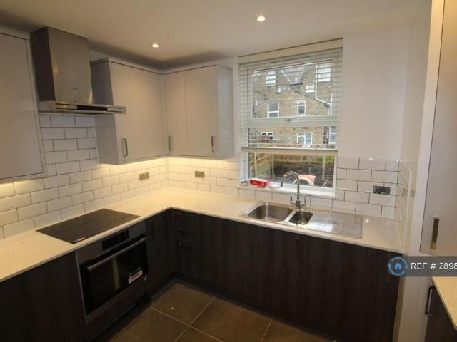 House for rent in London Borough of Lewisham, Brockley