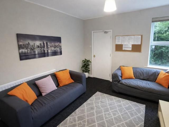 Room for rent in Old Lenton, Haddon