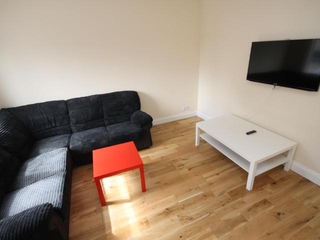 House for rent in Woodhouse Cliff, Leeds