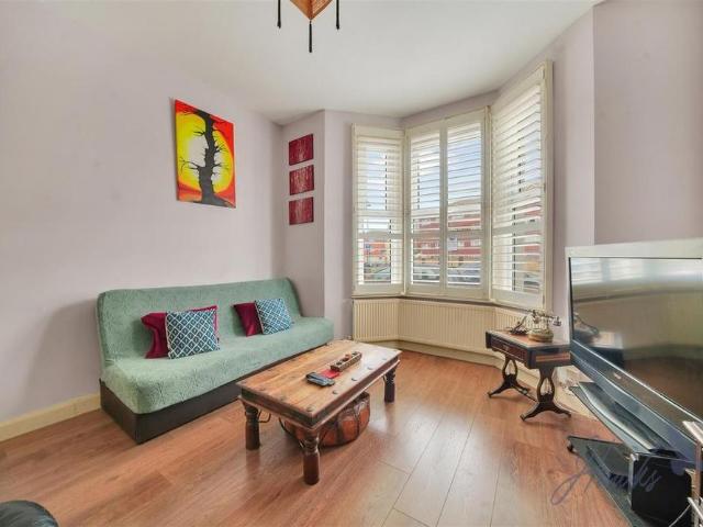 House for rent in Maryland, Greater London