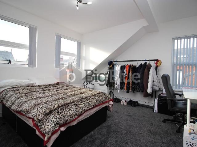 House for rent in Hyde Park, West Yorkshire