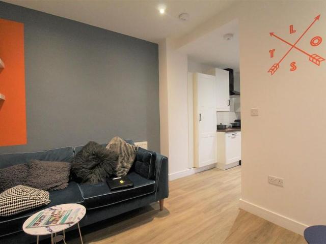 Room for rent in Attenborough, East Midlands