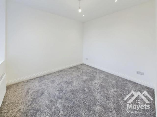 House for rent in Queen's Park, Blackburn