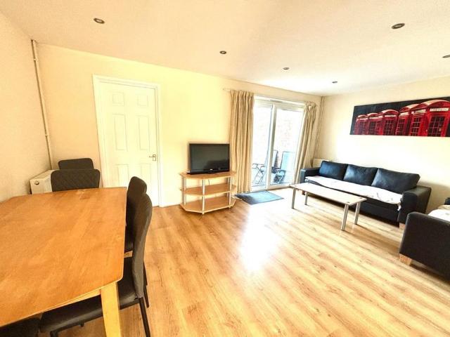 House for rent in Egham Wick, Row Town