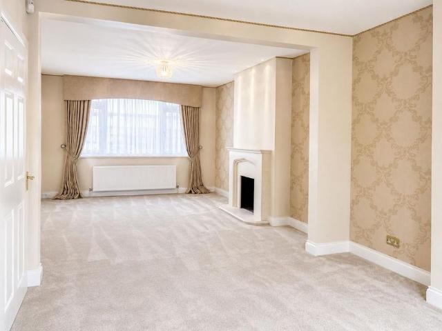 House for rent in London Borough of Croydon, Waddon