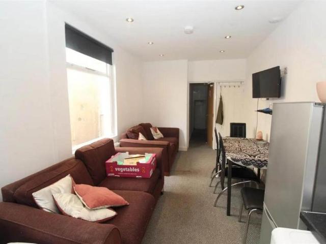 House for rent in Falcon Lodge, Wales
