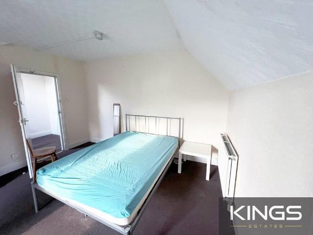 House for rent in The Polygon, City Of Southampton