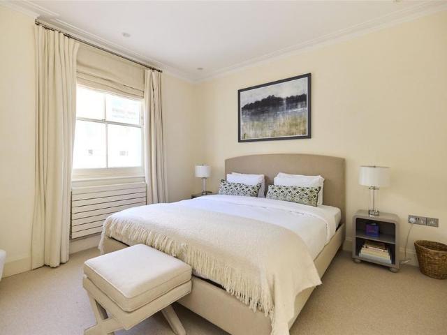 House for rent in Brompton, Greater London