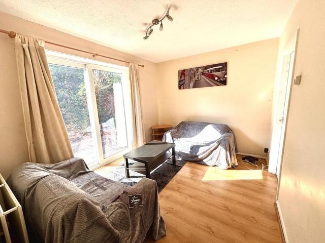 House for rent in Egham Wick, Row Town