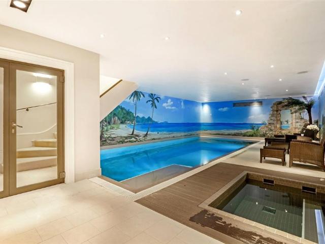House for rent in Kensington, Greater London