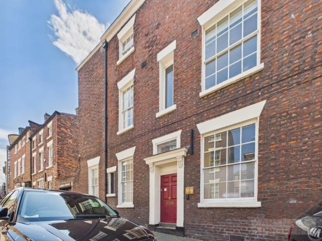 House for rent in Chinatown, Calderstones