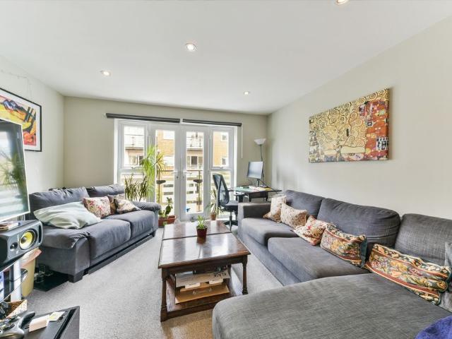 House for rent in Walworth, Greater London
