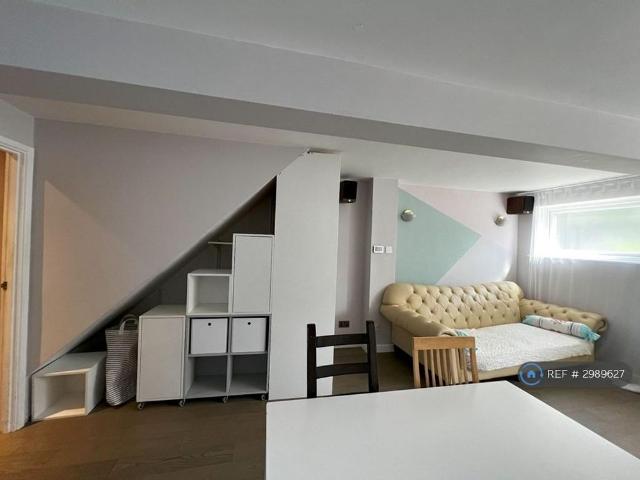 House for rent in Green Street Green, Greater London