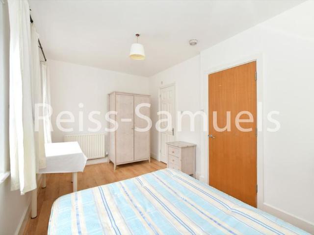 House for rent in London Borough of Tower Hamlets, Greater London