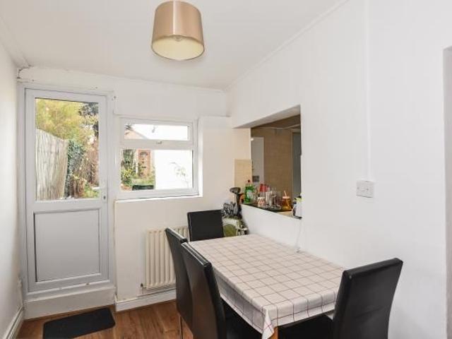 House for rent in Robin Hood, The Slade