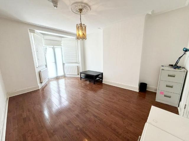 House for rent in South Woodford, Greater London