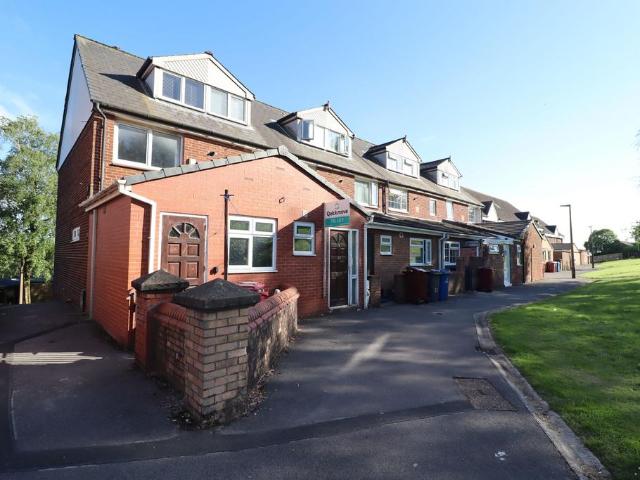 House for rent in Four Lane Ends, Blackburn