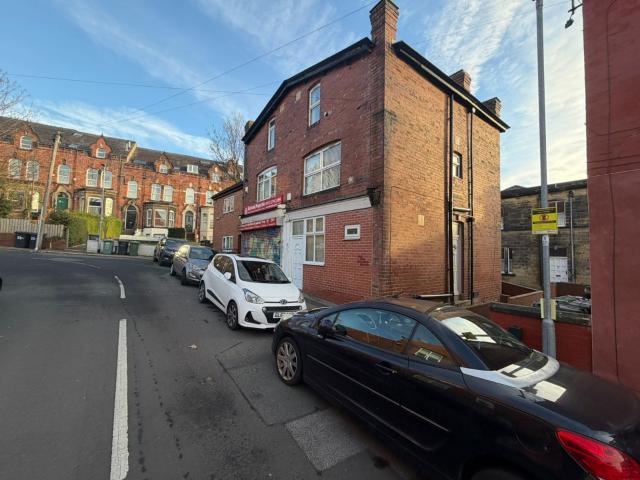 House for rent in Headingley Hill, Leeds