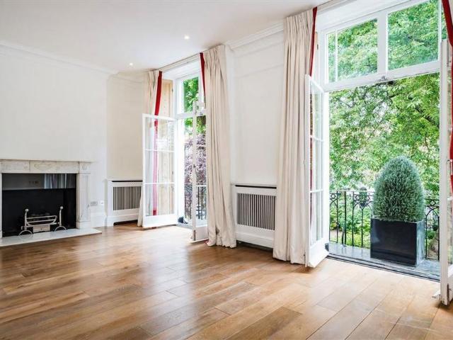 House for rent in Knightsbridge, Greater London