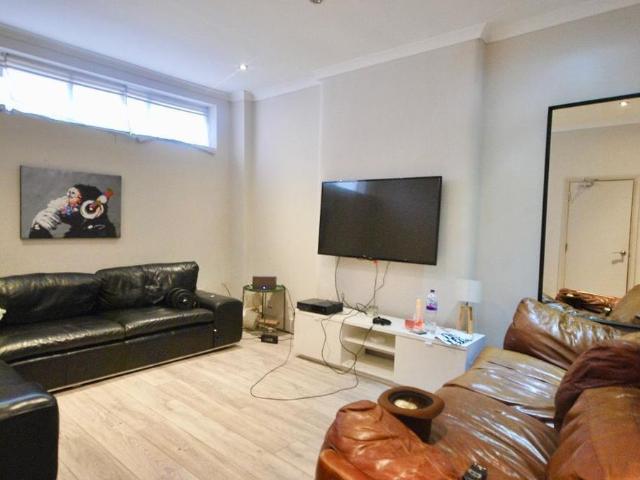 House for rent in Levenshulme, Manchester