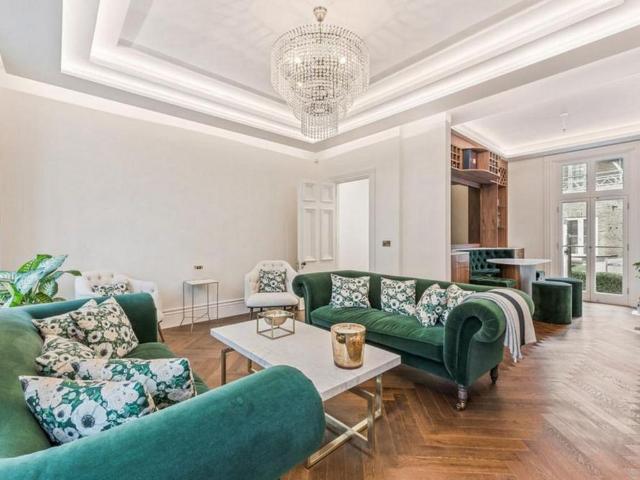 House for rent in Kensington, Greater London