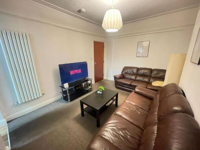 House for rent in Stoke, Stoke-on-Trent