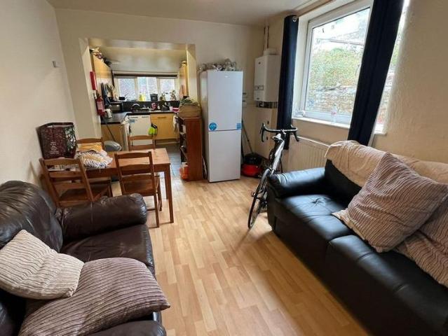 Room for rent in Nangreaves, Wales
